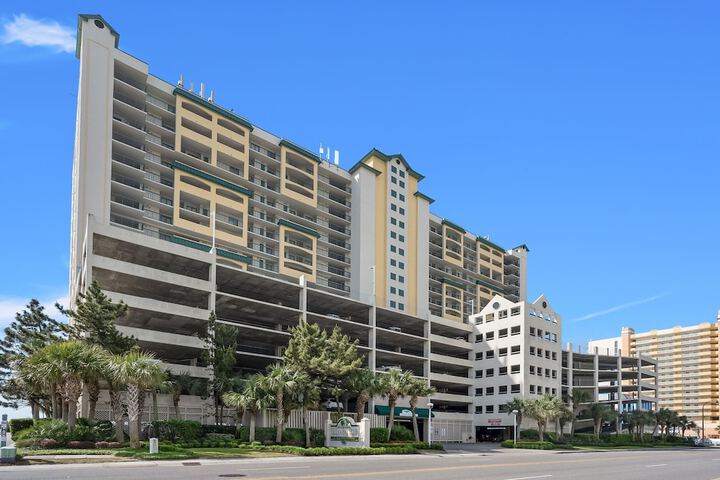 Hotel 6 of 51