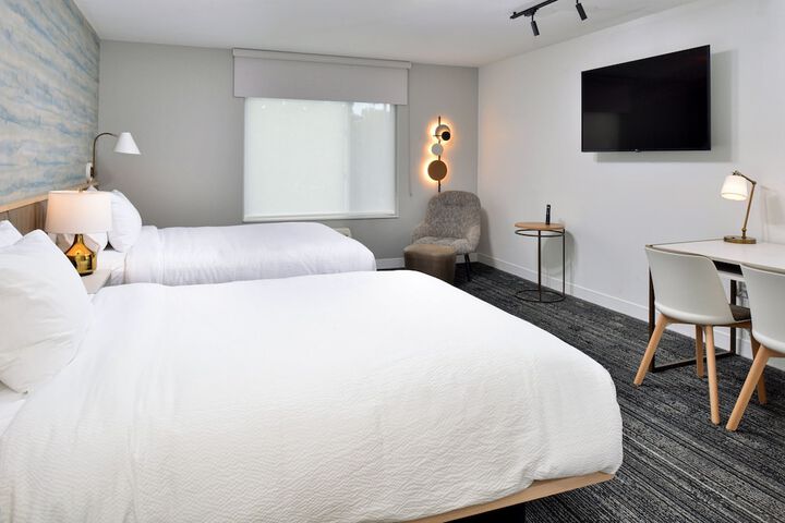 Room 20 of 33