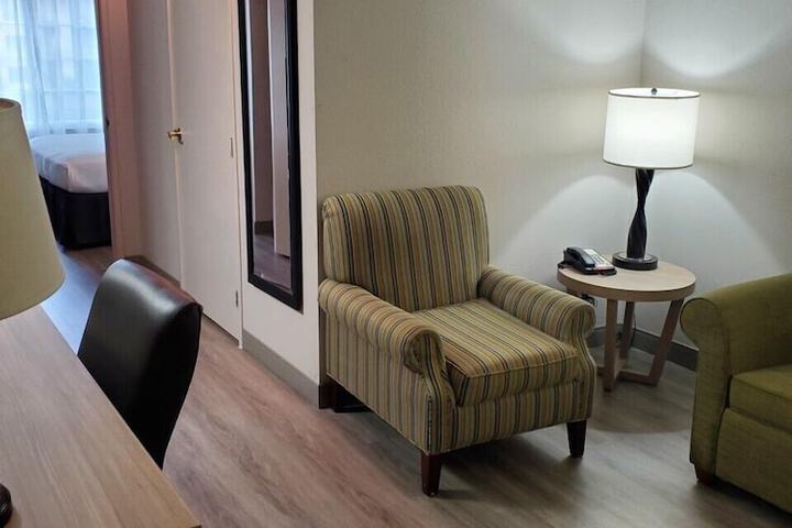 Country Inn & Suites by Radisson Buford at Mall of Georgia, GA