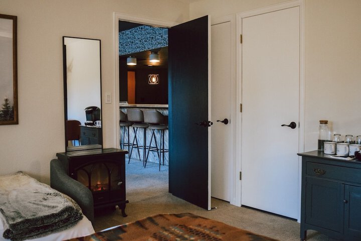 Room 63 of 111