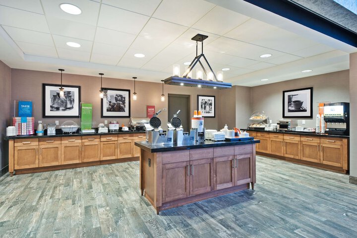 Hampton Inn & Suites North Huntingdon-Irwin