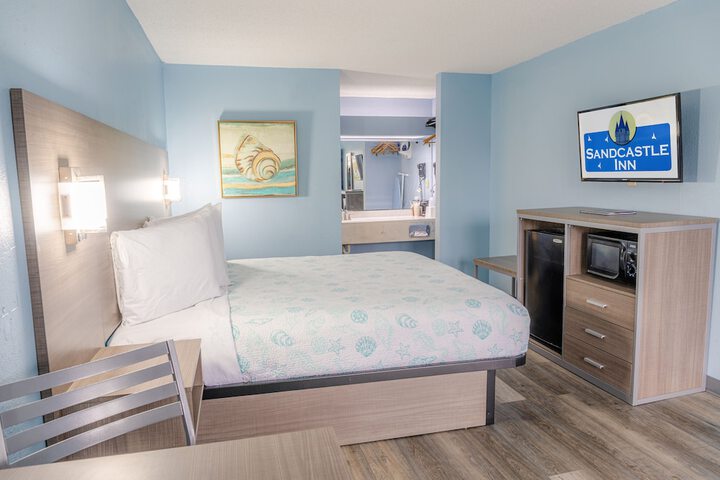 Room 9 of 19