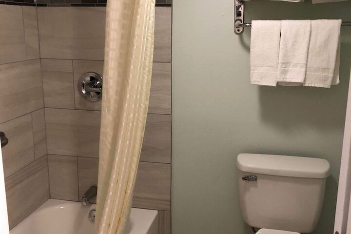 Room 34 of 70