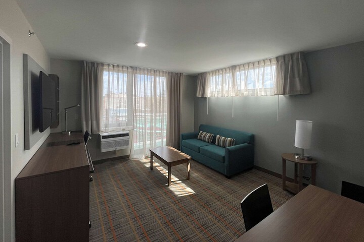 Room 19 of 28