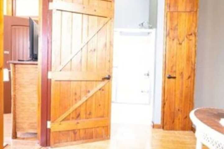 Room 150 of 271