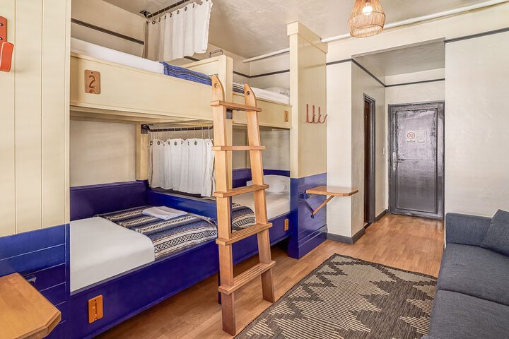 Room 46 of 61