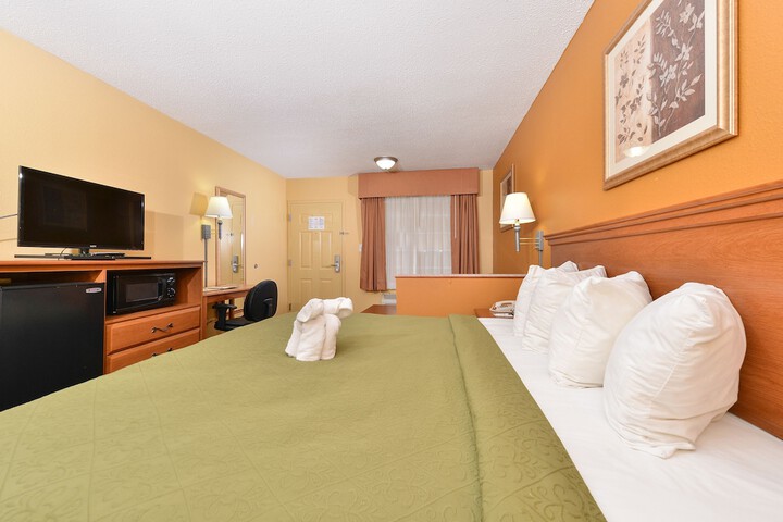 Room 43 of 65