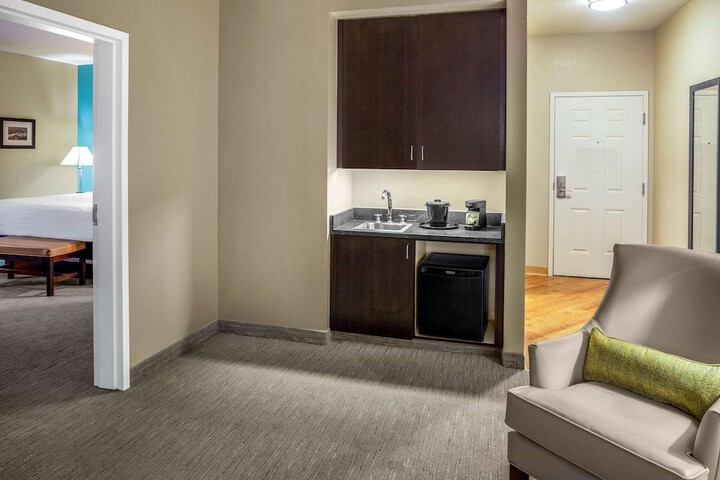 Room 10 of 35