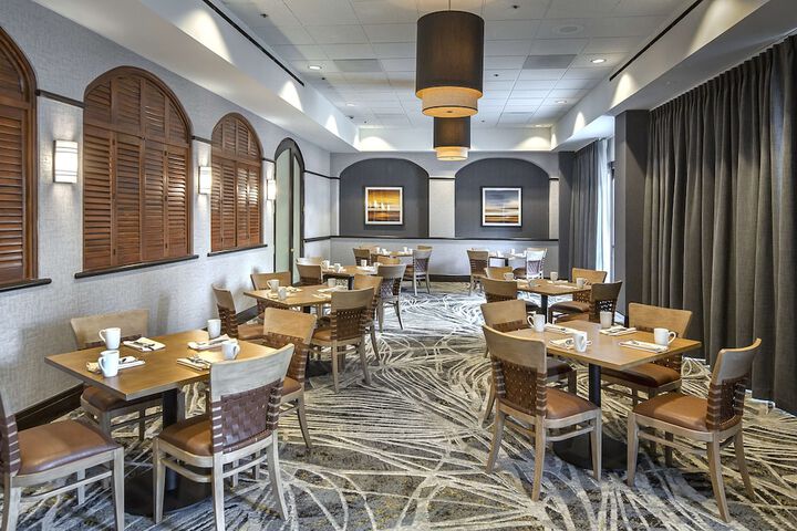 DoubleTree by Hilton Hotel Modesto