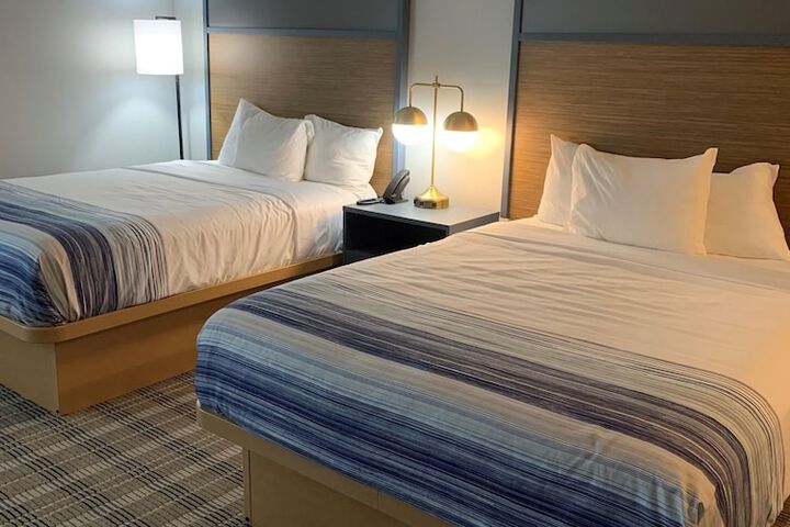 Room 11 of 21
