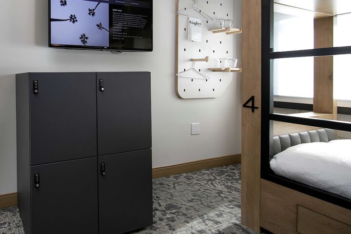 Room 16 of 49