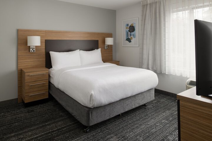Room 47 of 70