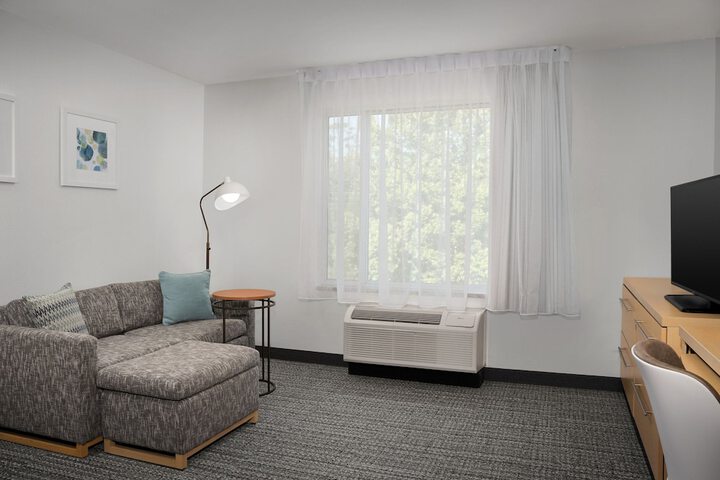 Room 26 of 41