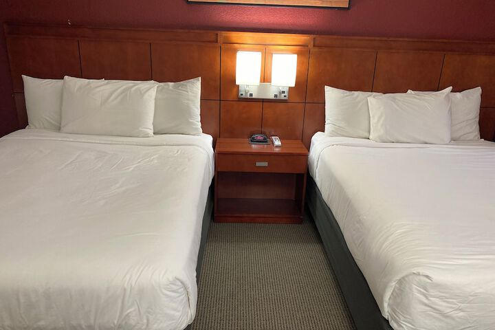 Room 13 of 36