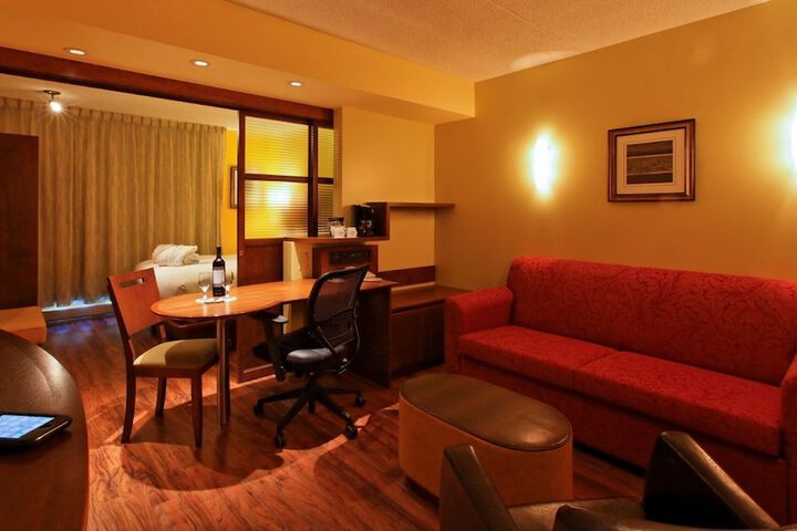 Room 42 of 137