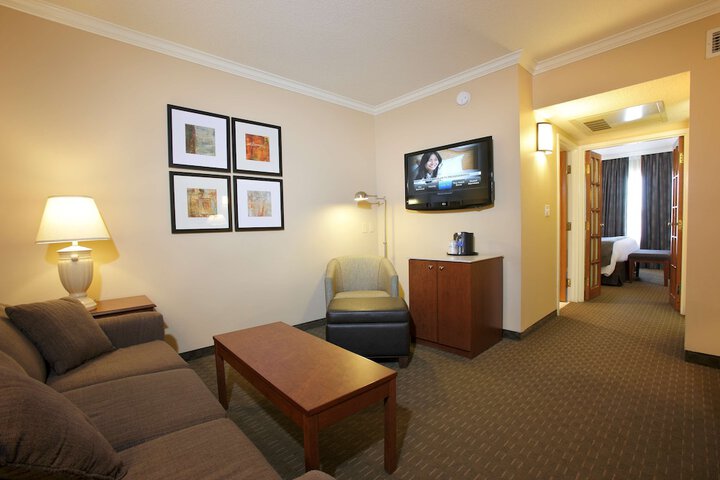 Room 46 of 78
