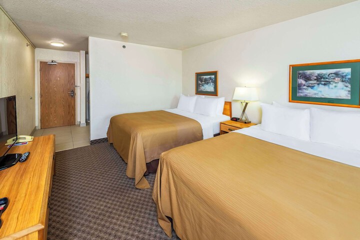 Room 42 of 72