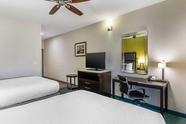 Room 13 of 41