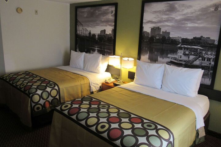 Room 54 of 74