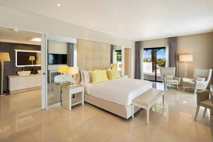 Pine Cliffs Ocean Suites a Luxury Collection Resort & Spa