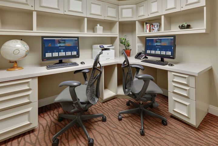 Business Center 38 of 38