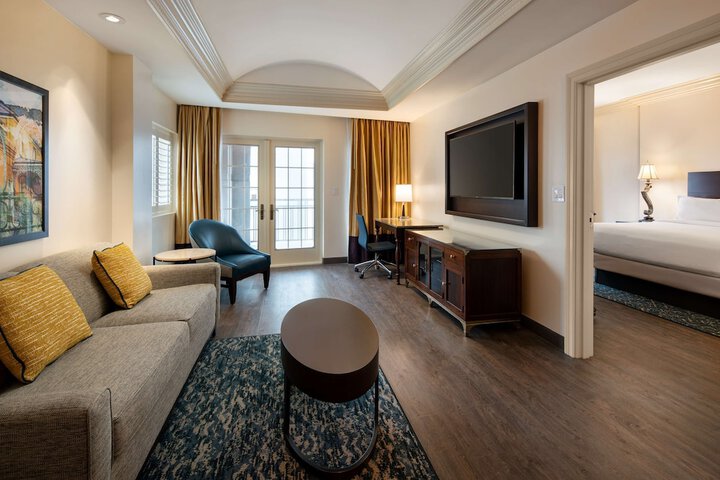 Room 12 of 65