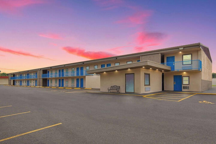 Hotel 8 of 58