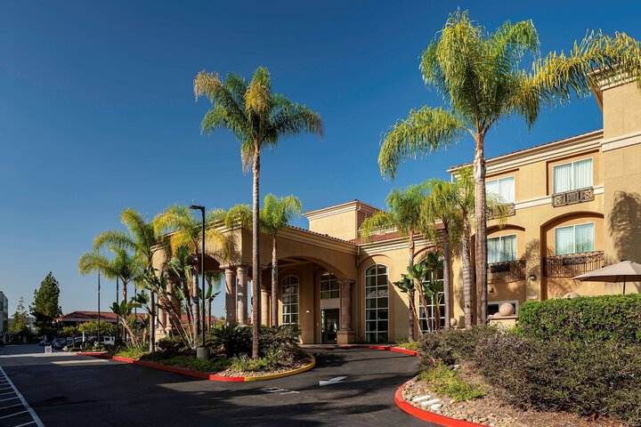 Hotel 3 of 50
