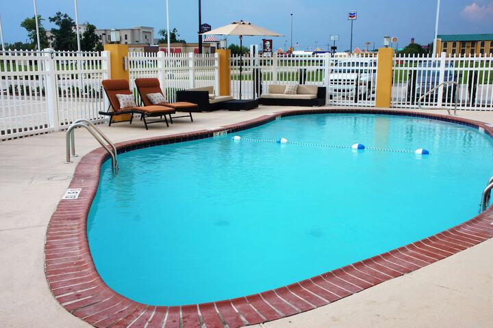 Pool 8 of 63