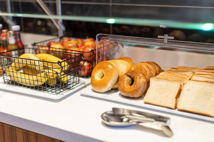 Breakfast/Coffee Service 13 of 28