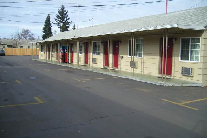 Cascade City Center Motel