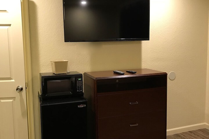 Room 21 of 31