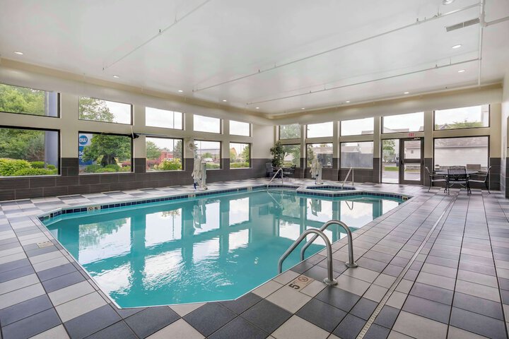 Best Western Suites
