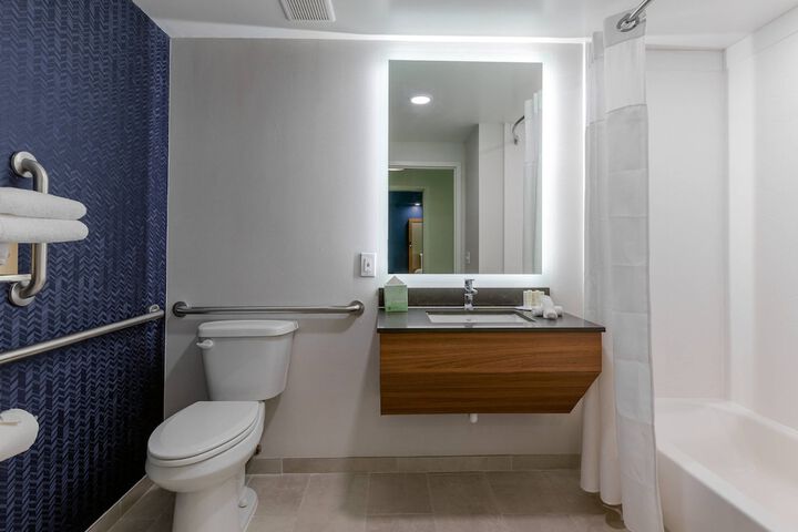 Room 29 of 42