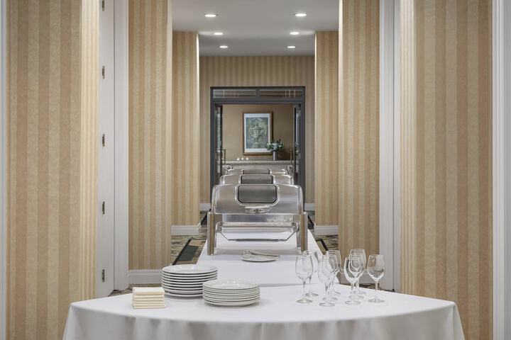 Holiday Inn Hotel & Suites Oakville at Bronte by IHG