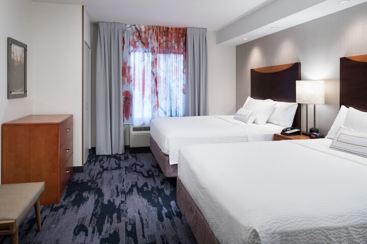 Room 16 of 28