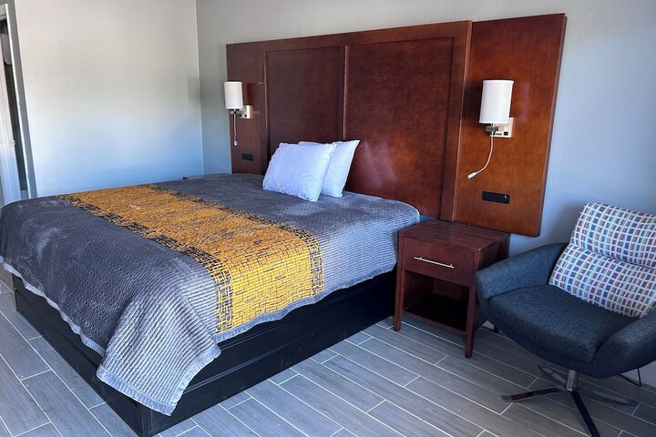 Airport Motor Inn