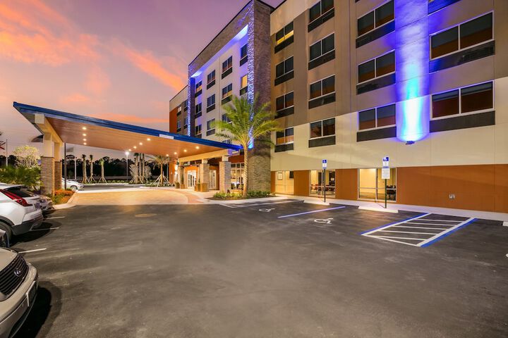 Hotel 5 of 45