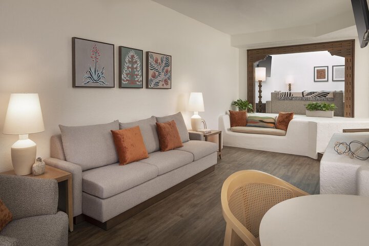 The Scottsdale Resort and Spa Curio Collection by Hilton