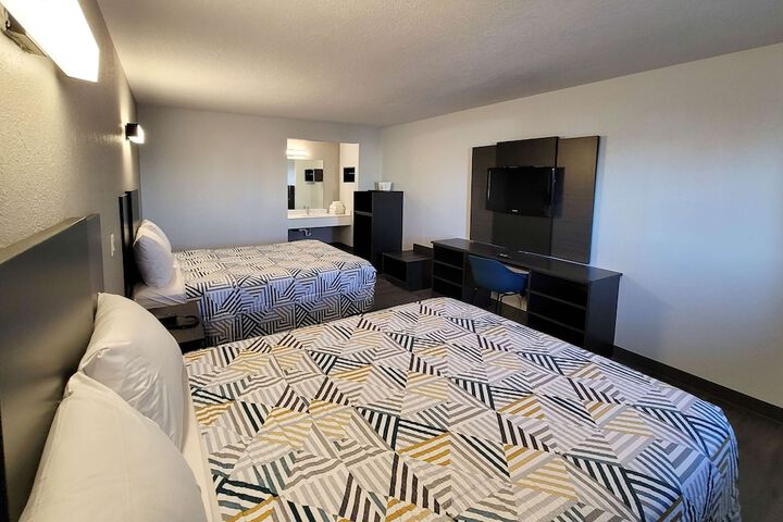 Room 12 of 12
