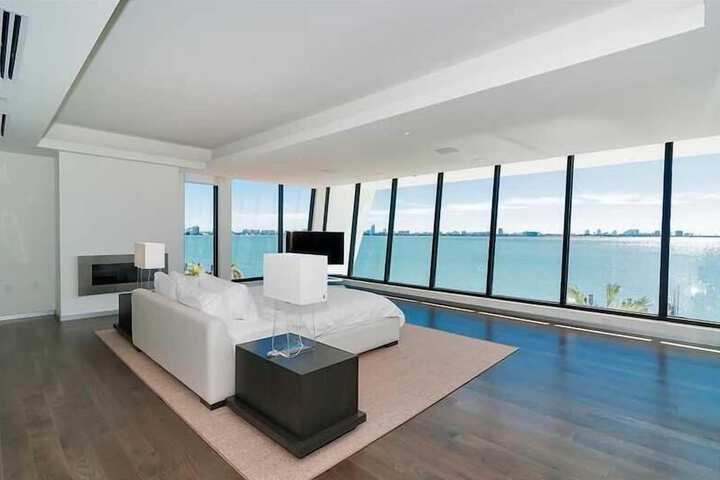 Room 20 of 24