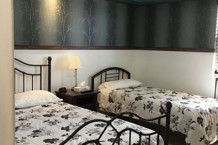 Room 55 of 124