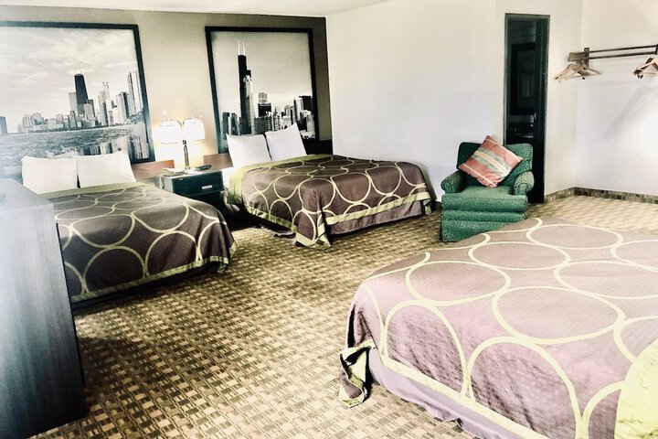 Room 14 of 15