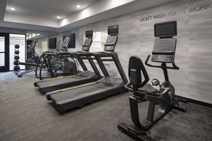 Fairfield by Marriott Inn & Suites Fresno River Park