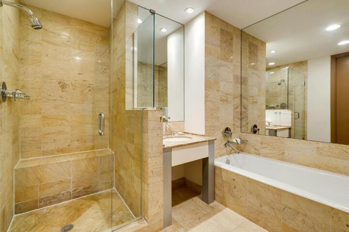 Brickell Arch a Luxury Collection Hotel Miami