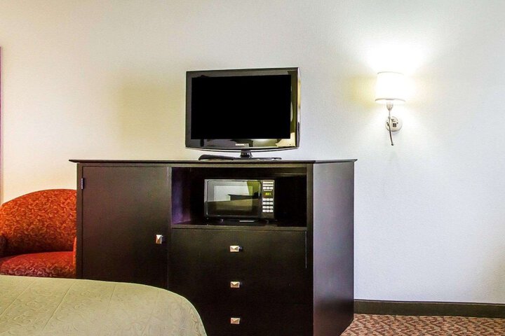Quality Inn Pontiac