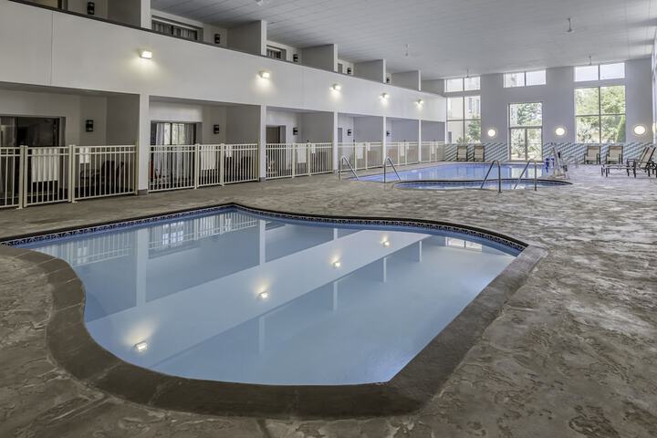 Holiday Inn & Suites Wausau-Rothschild by IHG