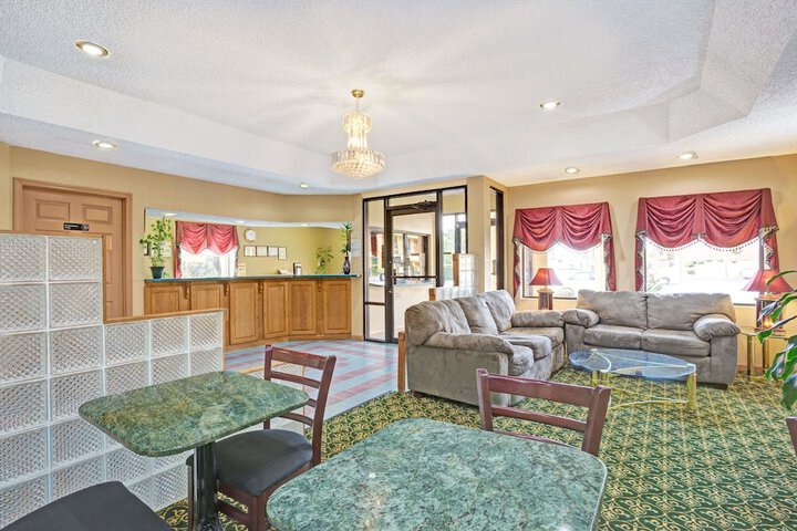 Hotel Interior 4 of 15
