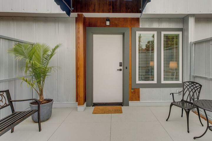 Wfh-friendly Condo Rental in Nashville Georgia!