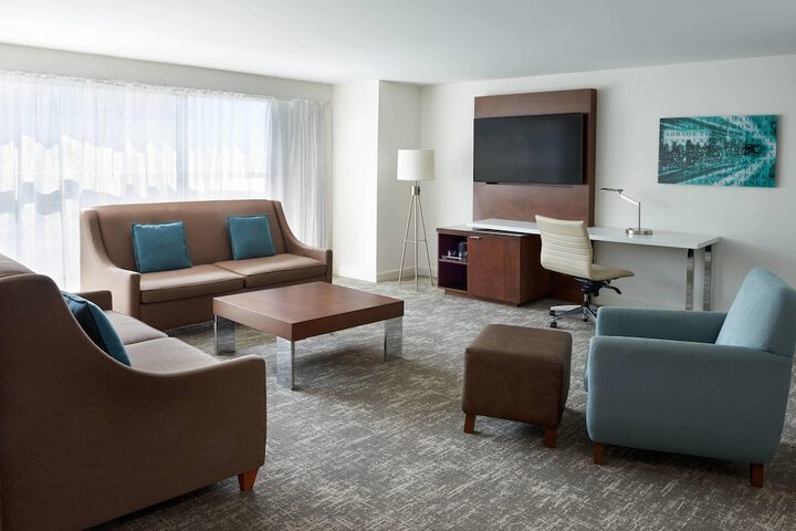 Room 26 of 76